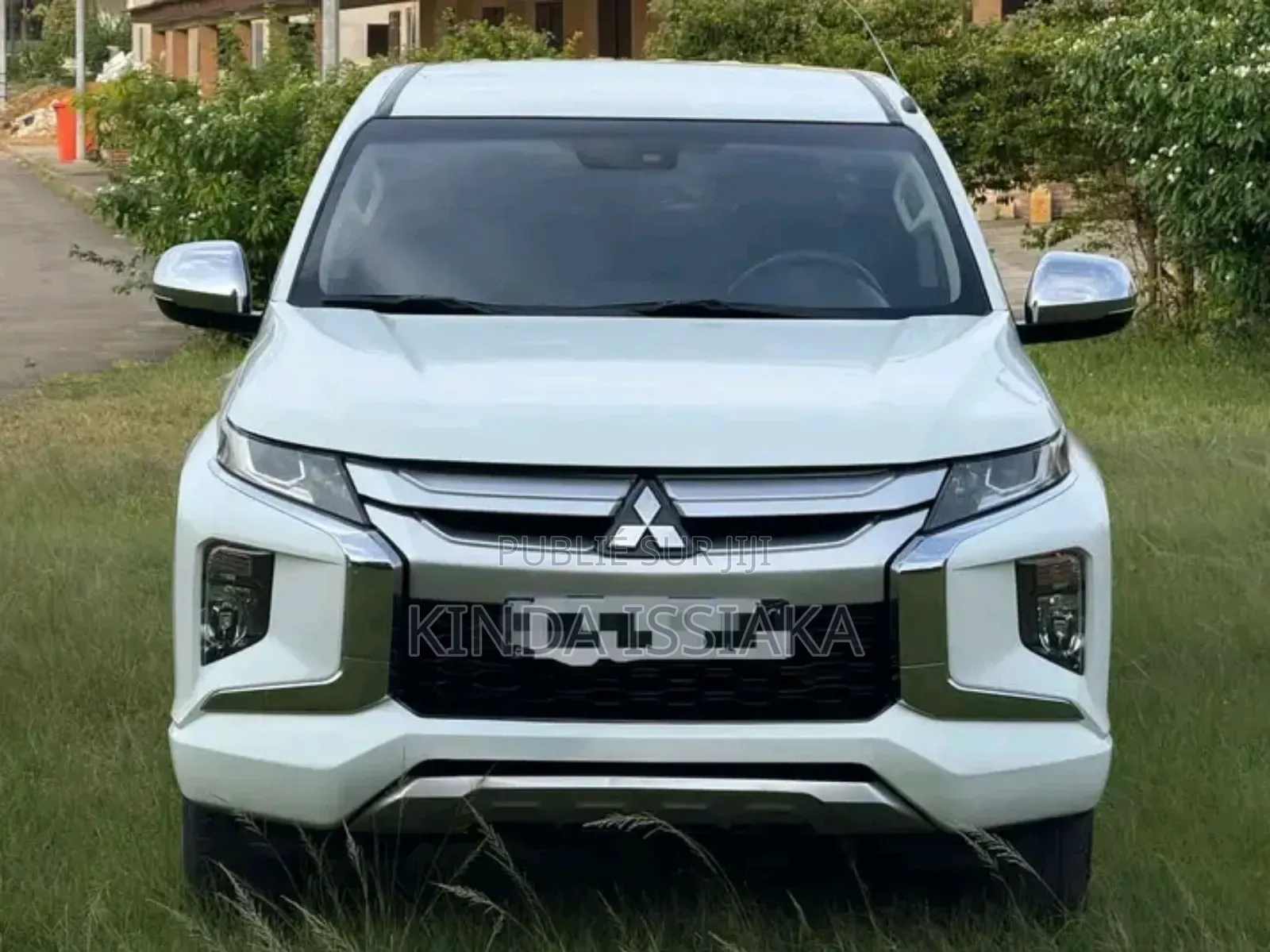 Mitsubishi L200 2021 Blanc cassé