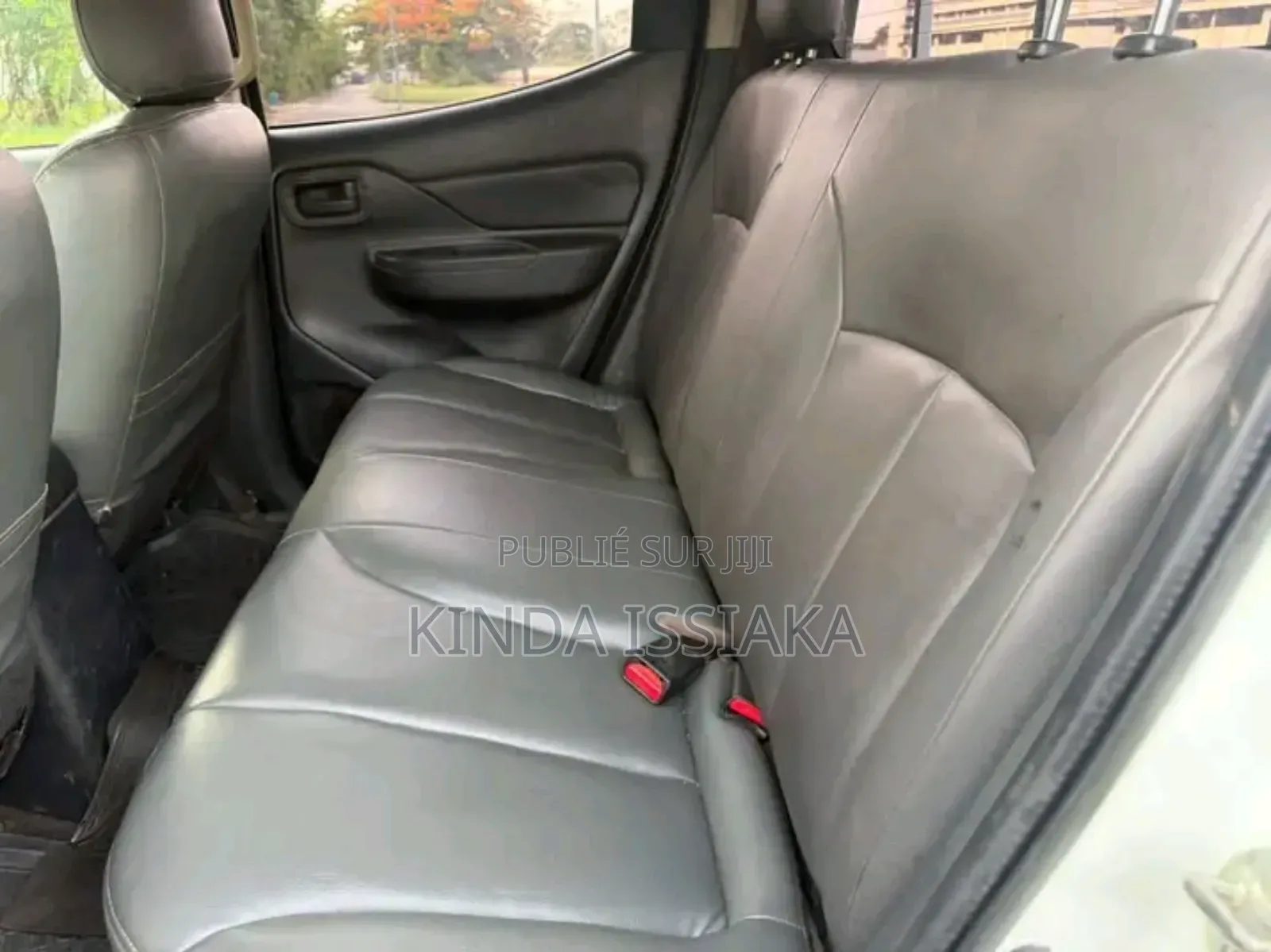 Mitsubishi L200 2021 Blanc cassé