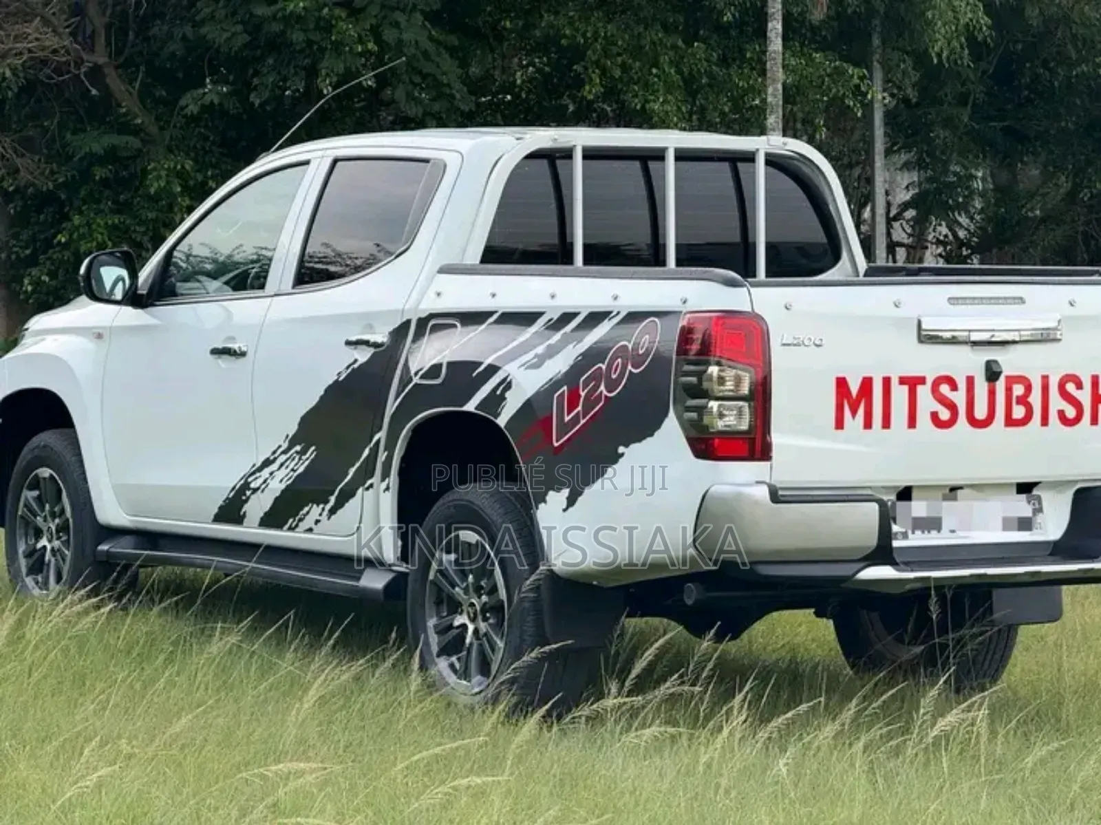 Mitsubishi L200 2021 Blanc cassé