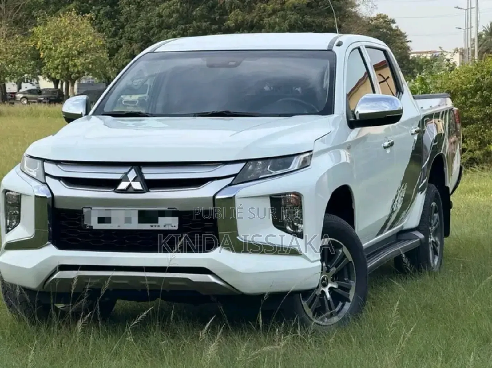 Mitsubishi L200 2021 Blanc cassé