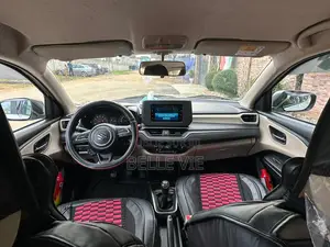 Suzuki Dzire 2025 Blanc