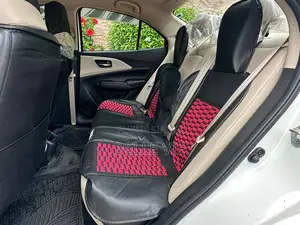 Suzuki Dzire 2025 Blanc