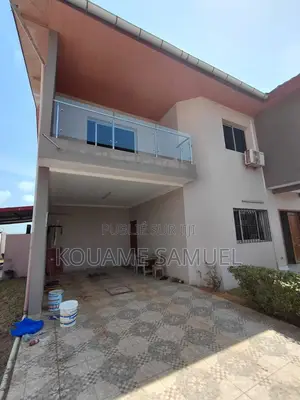 4chbre Duplex dans Grand-Bassam à Louer