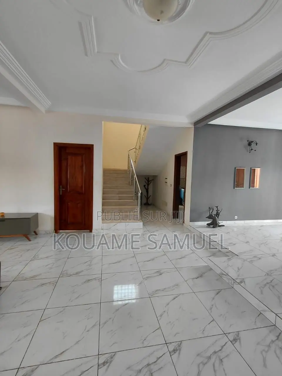 4chbre Duplex dans Grand-Bassam à Louer