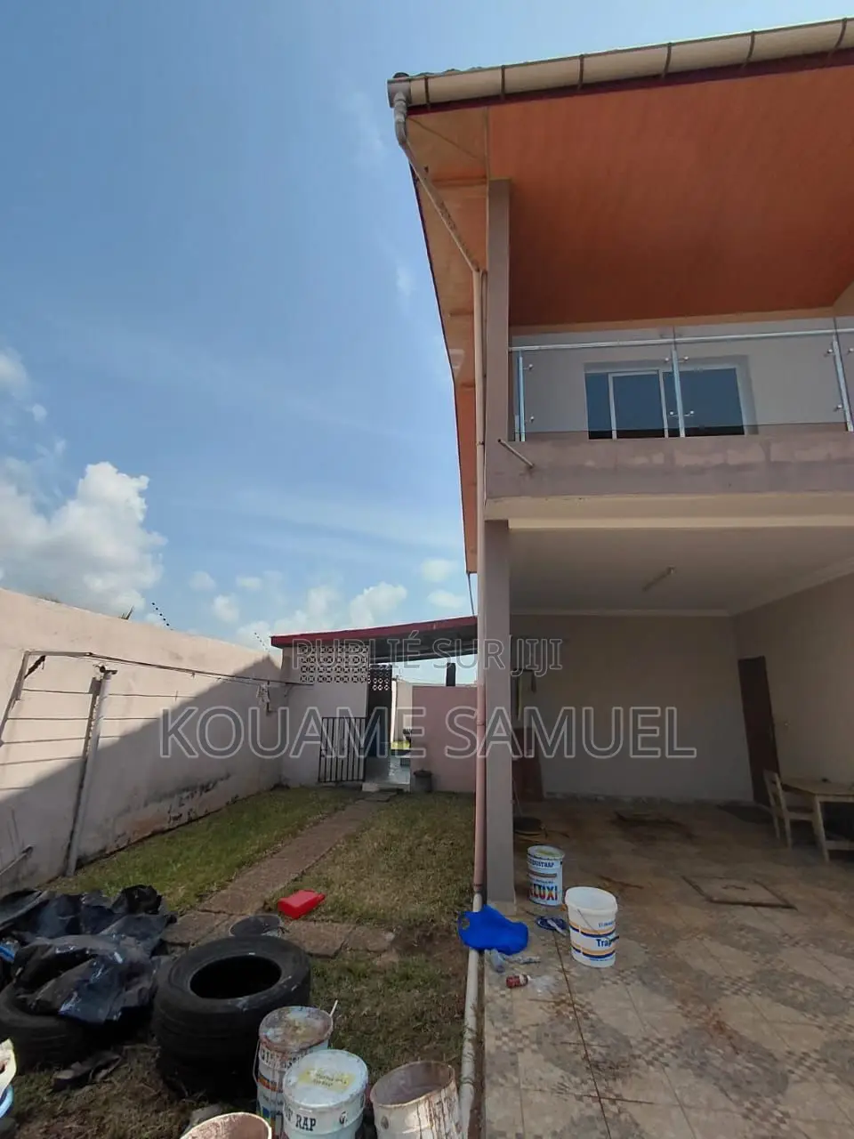 4chbre Duplex dans Grand-Bassam à Louer