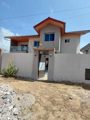 4chbre Duplex dans Grand-Bassam à Louer