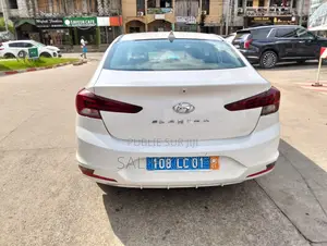 Hyundai Elantra 2020 Blanc