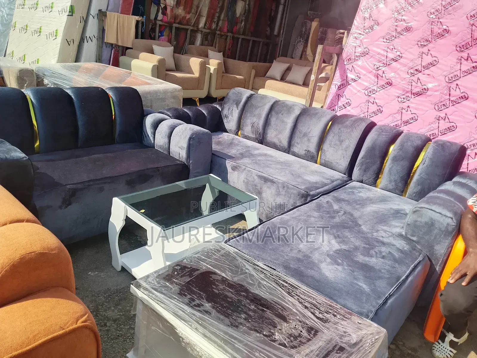 Lit Et Fauteuil