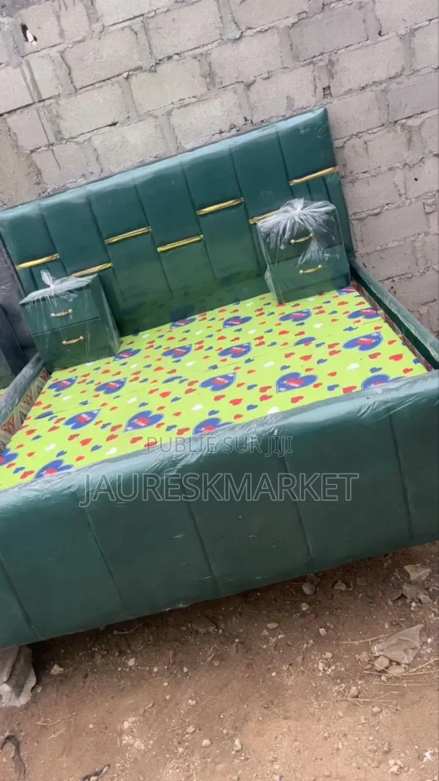 Lit Et Fauteuil