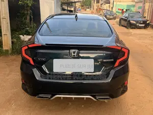 Honda Civic Sport Touring 4dr Hatchback (1.5L 4cyl) 2017 Blue