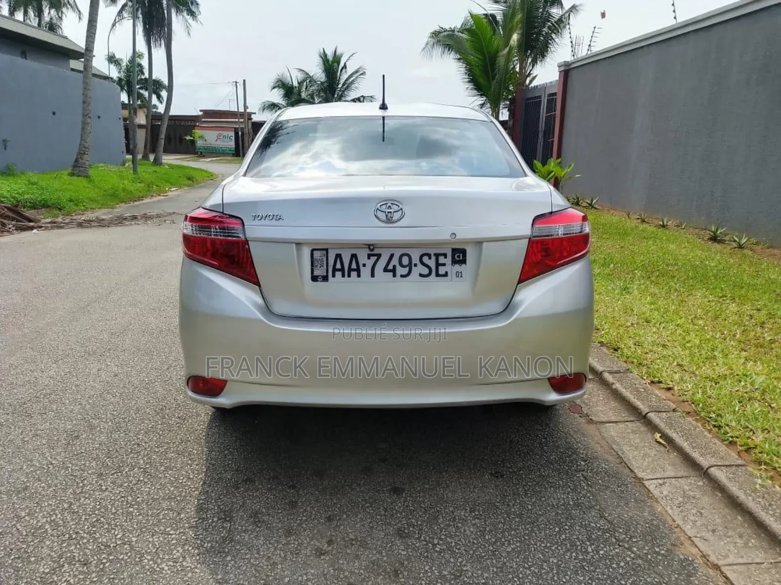 Toyota Yaris SE Hatchback 5dr 2014 Blue