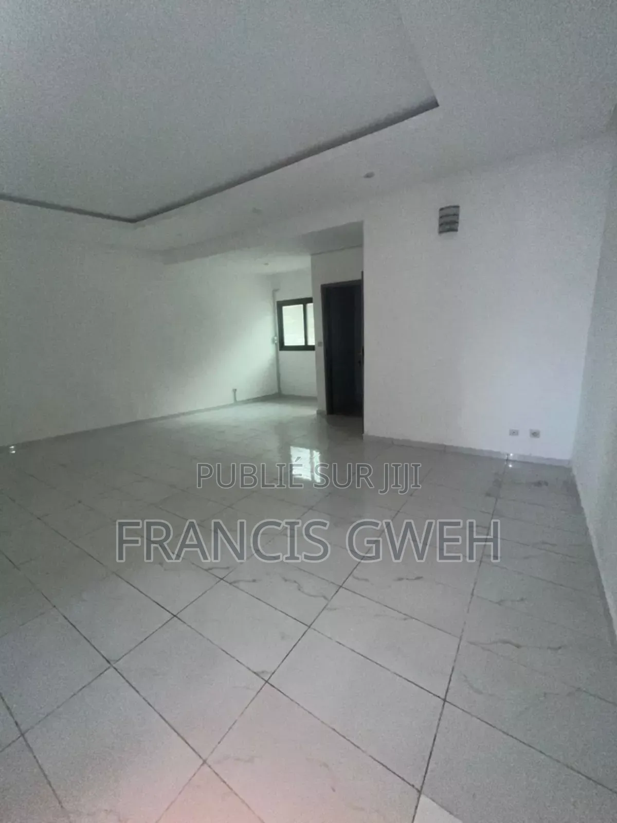 2chbre Appartement dans Francis Gweh, Cocody à Louer