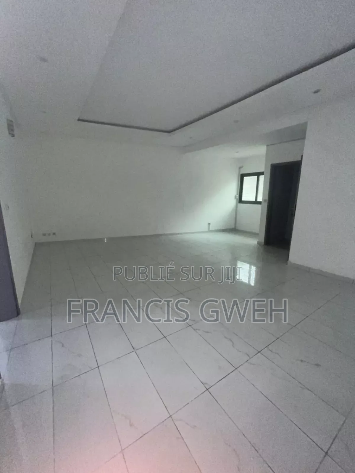 2chbre Appartement dans Francis Gweh, Cocody à Louer
