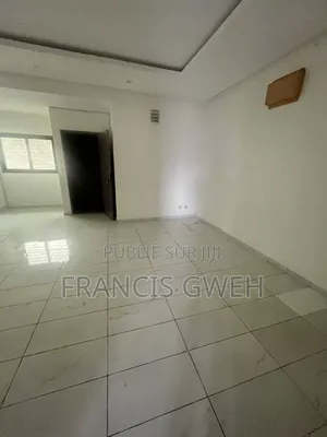 2chbre Appartement dans Francis Gweh, Cocody à Louer