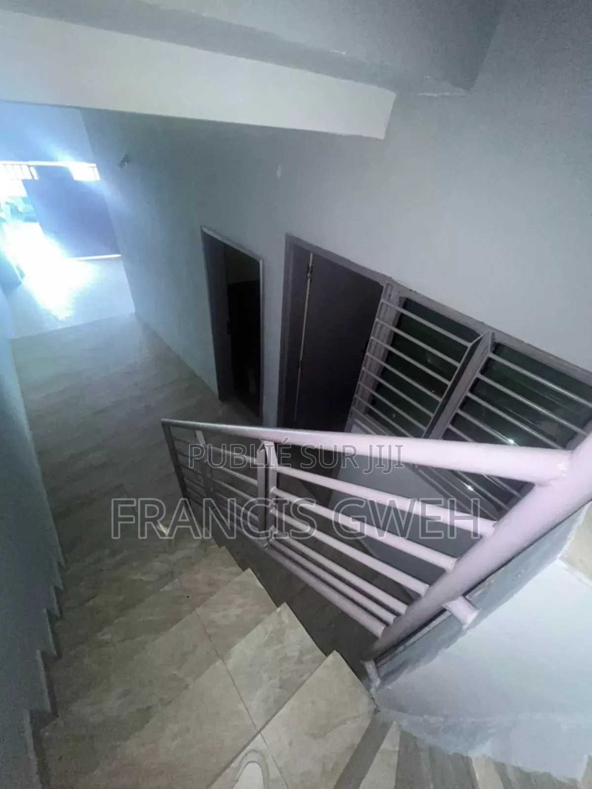 2chbre Appartement dans Francis Gweh, Cocody à Louer