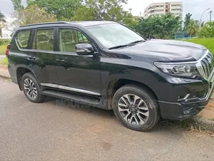 Toyota Land Cruiser Prado 2024 Black