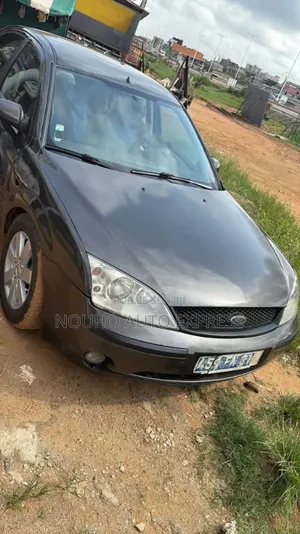 Ford Mondeo 2002 Gris