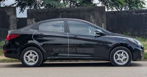 Hyundai Accent GLS 4dr Sedan (1.6L 4cyl 6A) 2015 Black