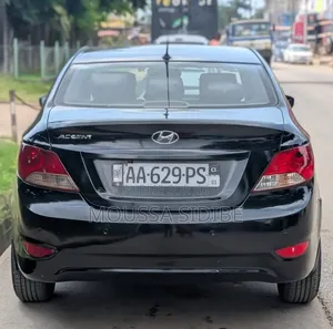 Hyundai Accent GLS 4dr Sedan (1.6L 4cyl 6A) 2015 Black