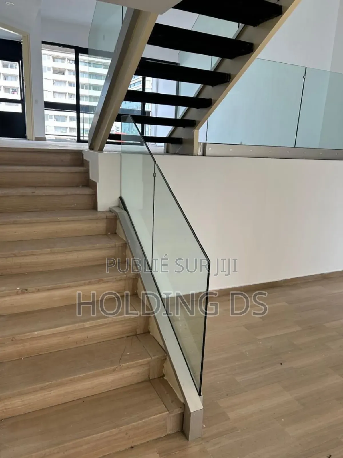 Furnished 2chbre Appartement dans Location Immobilière, Le Plateau