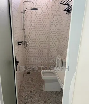 2chbre Appartement dans Francis Gweh, Cocody à Louer