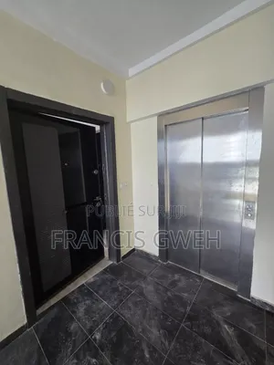 3chbre Appartement dans Francis Gweh, Cocody à Louer