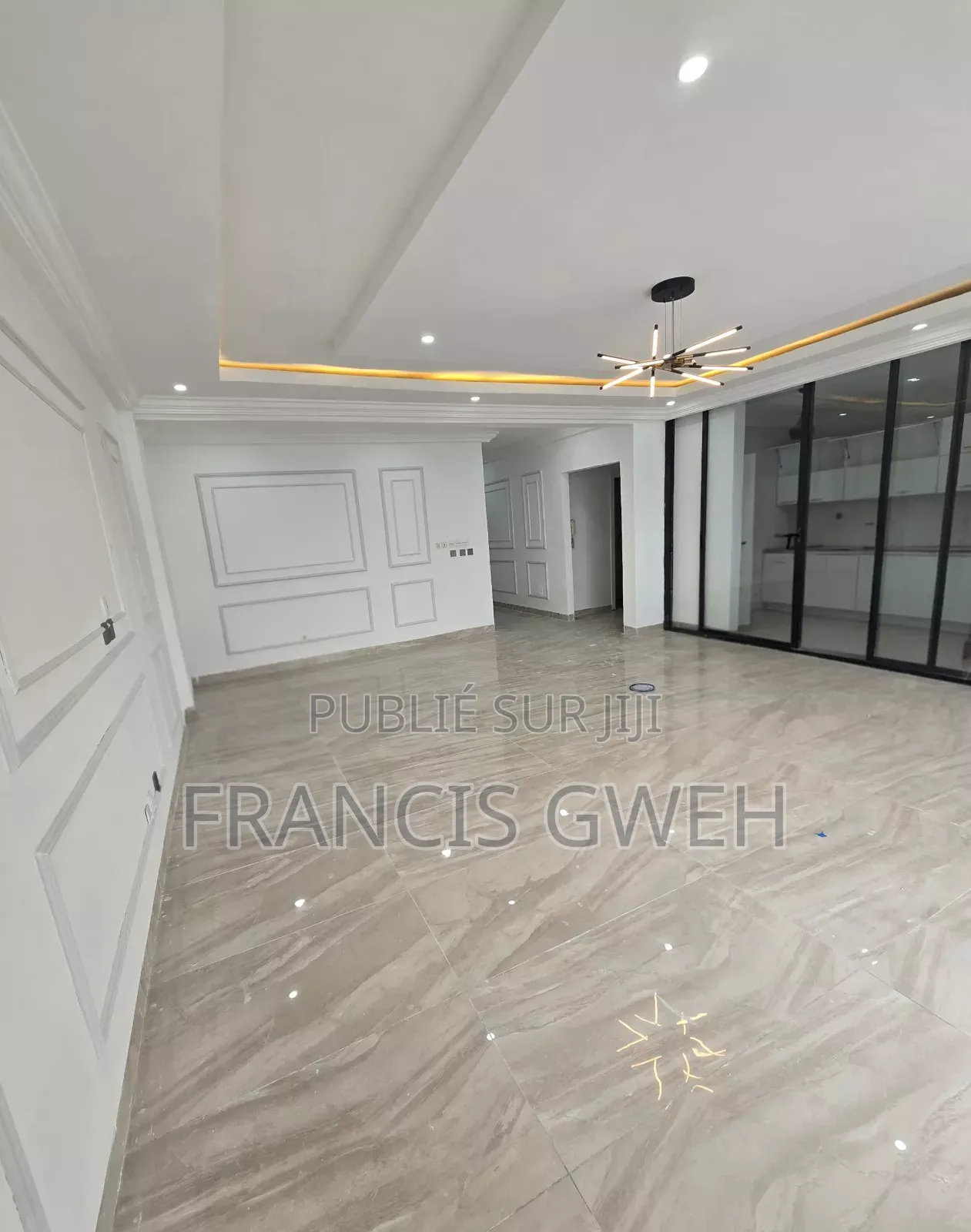 3chbre Appartement dans Francis Gweh, Cocody à Louer