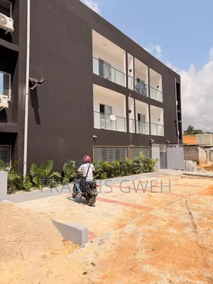 2chbre Appartement dans Francis Gweh, Cocody à Louer