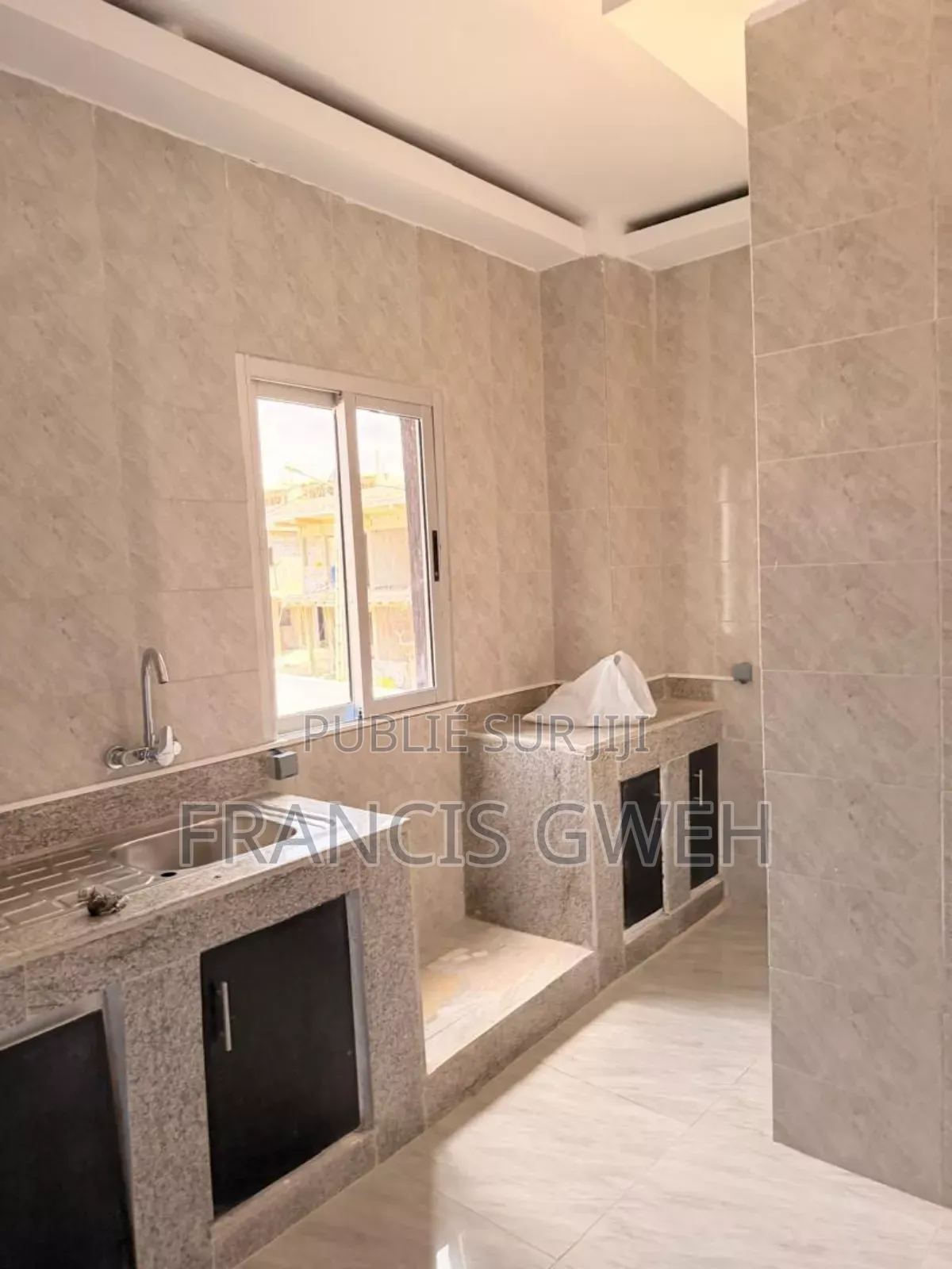 2chbre Appartement dans Francis Gweh, Cocody à Louer