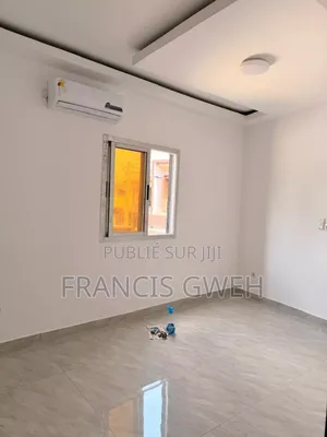 2chbre Appartement dans Francis Gweh, Cocody à Louer