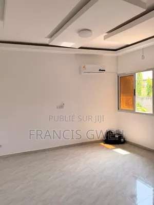 2chbre Appartement dans Francis Gweh, Cocody à Louer