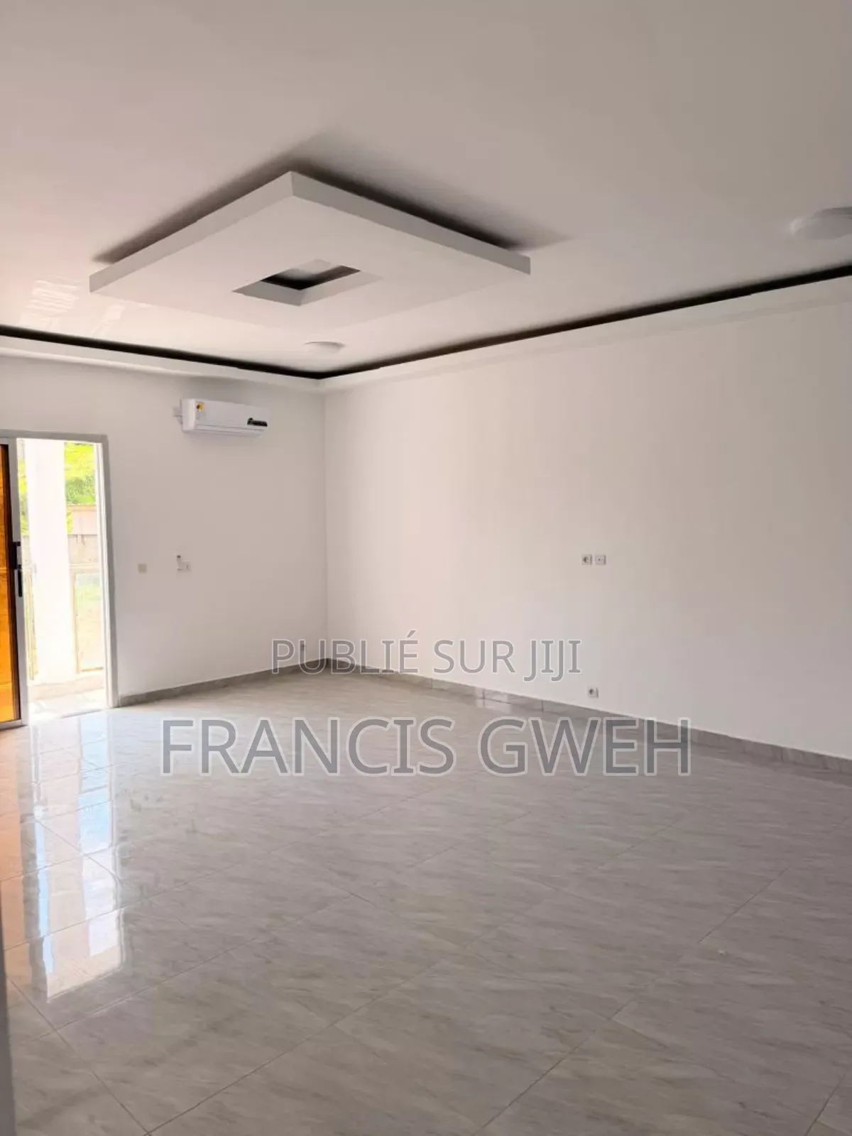 2chbre Appartement dans Francis Gweh, Cocody à Louer