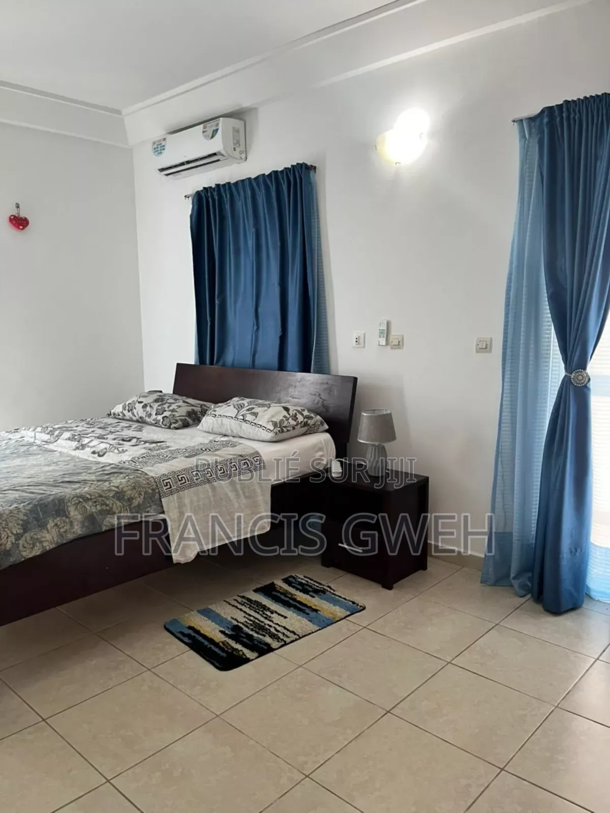 Furnished 2chbre Appartement dans Francis Gweh, Cocody à Louer