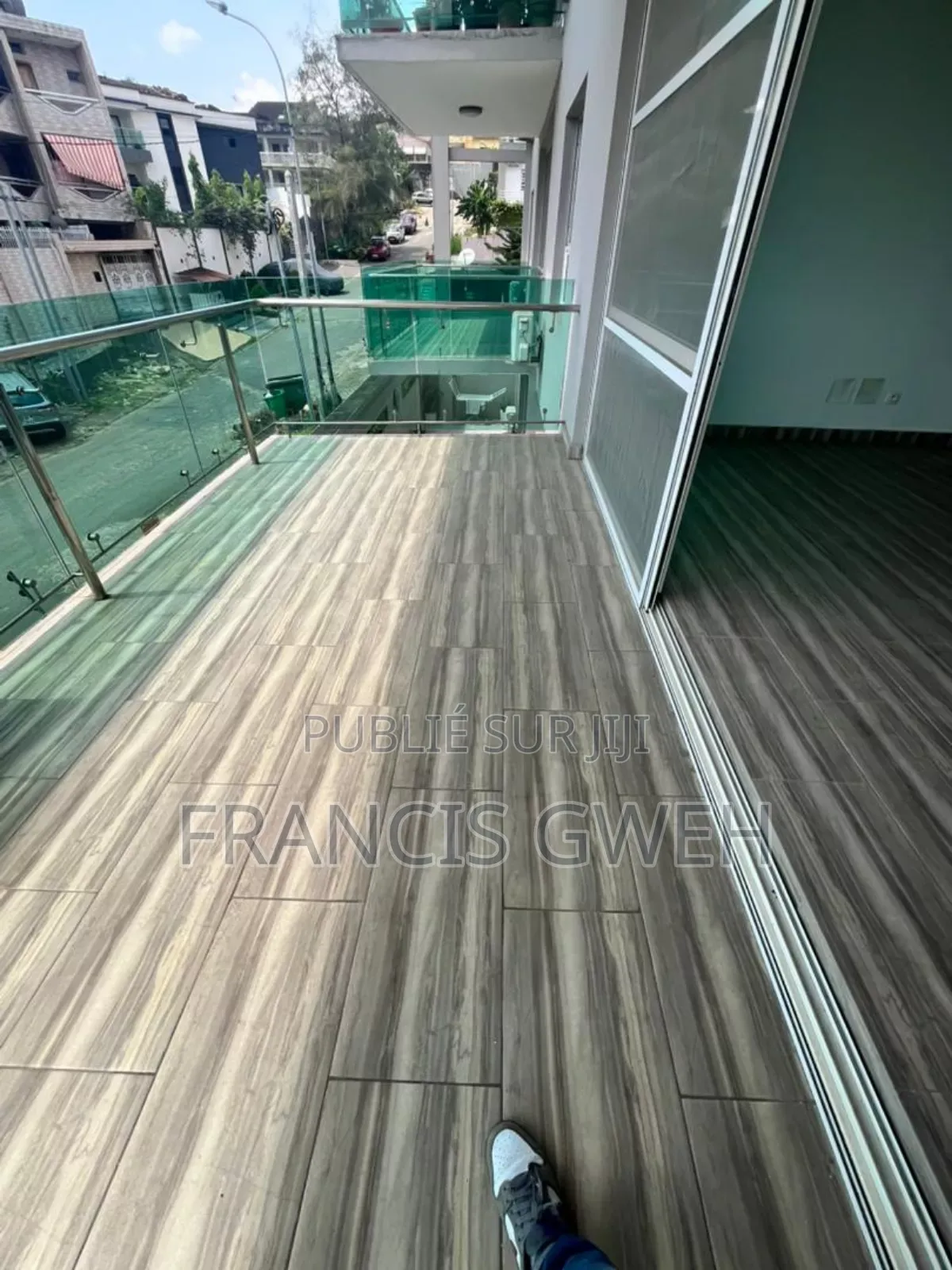 2chbre Appartement dans Francis Gweh, Cocody à Louer