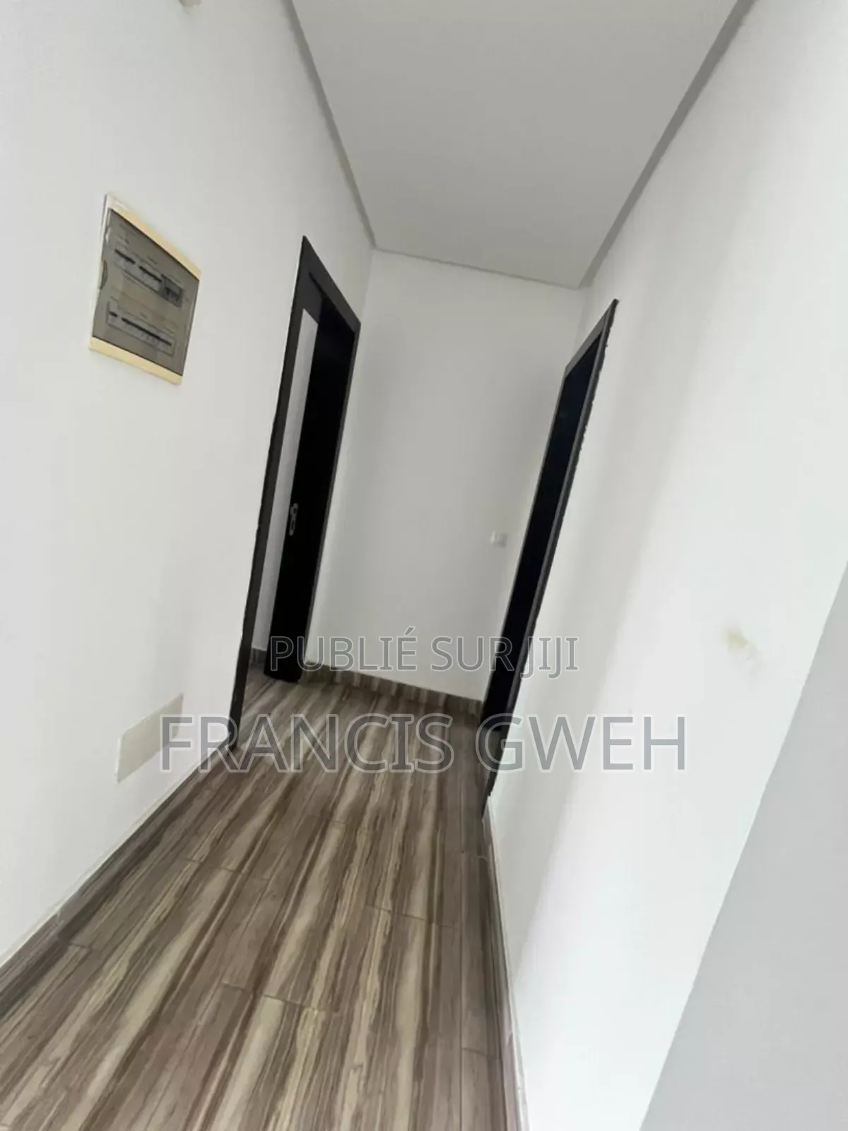 2chbre Appartement dans Francis Gweh, Cocody à Louer