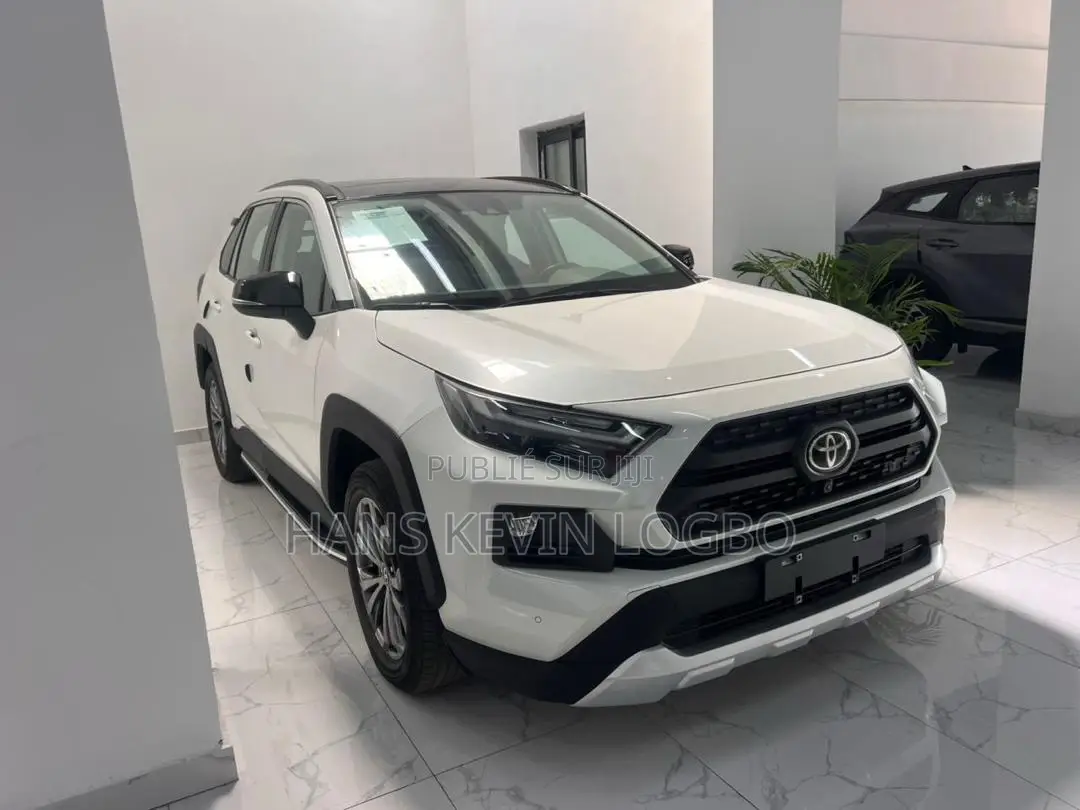 Toyota RAV4 2025 Blanc
