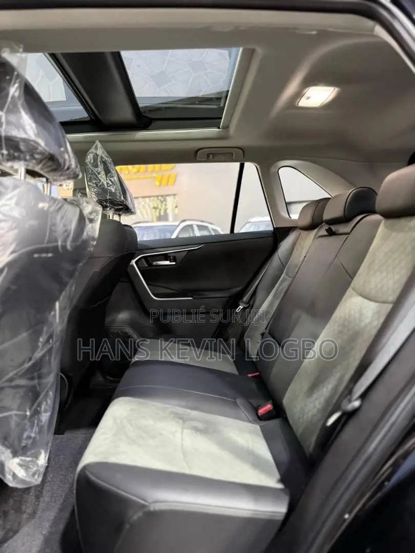 Toyota RAV4 2025 Blanc