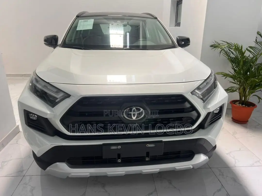 Toyota RAV4 2025 Blanc