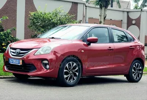 Toyota Starlet 2021 Rouge