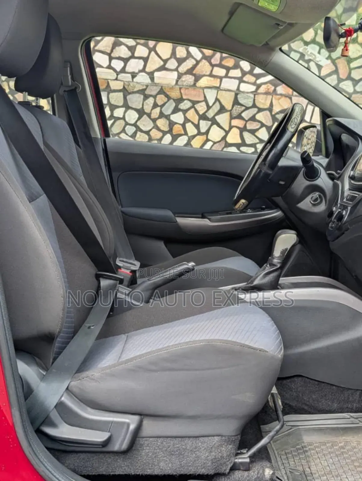 Toyota Starlet 2021 Rouge