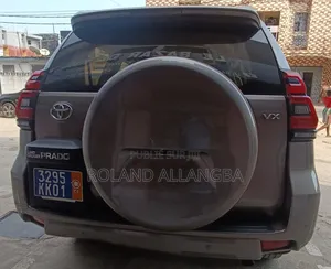 Toyota Land Cruiser Prado 4.0 2021 Gris