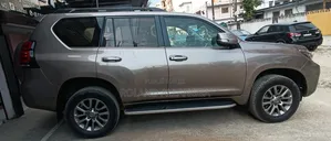 Toyota Land Cruiser Prado 4.0 2021 Gris