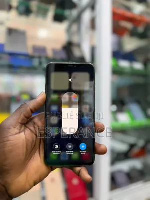 Apple iPhone 11 Pro Max 64 GB Doré