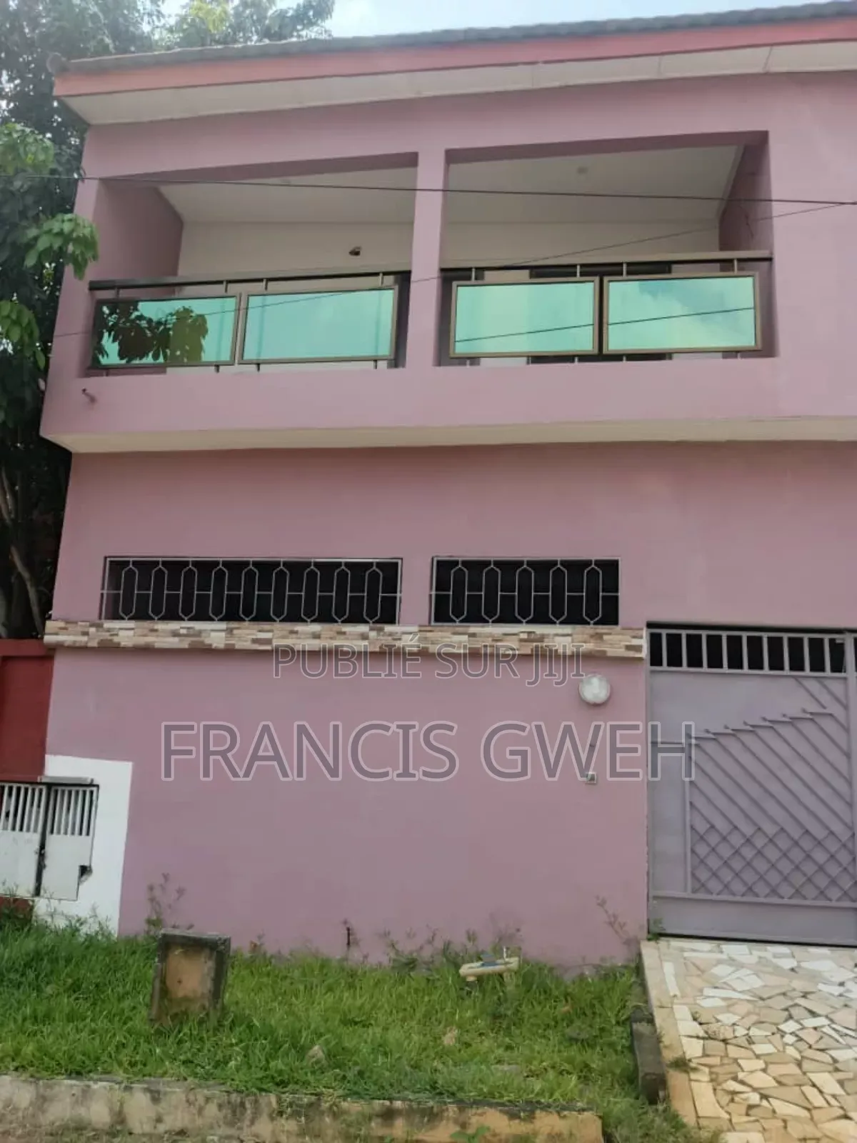 2chbre Duplex dans Francis Gweh, Cocody à Louer