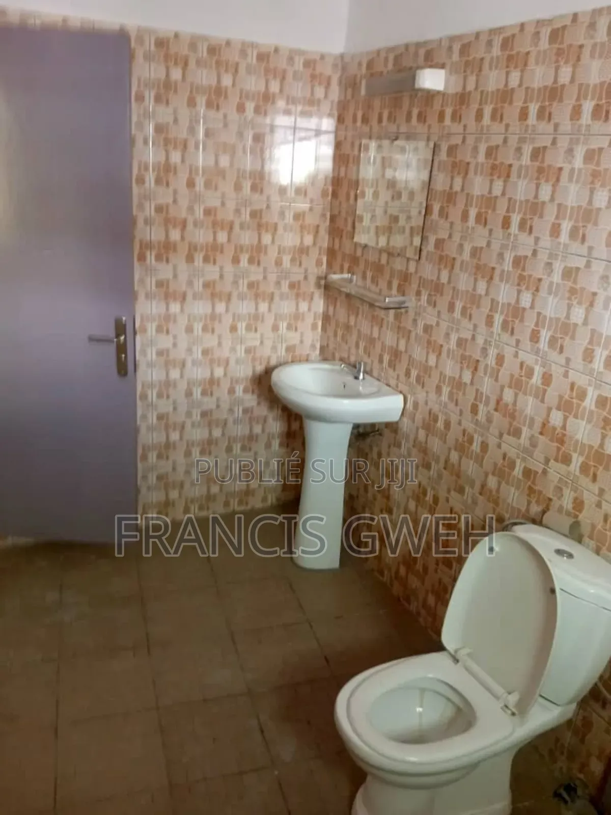 2chbre Duplex dans Francis Gweh, Cocody à Louer