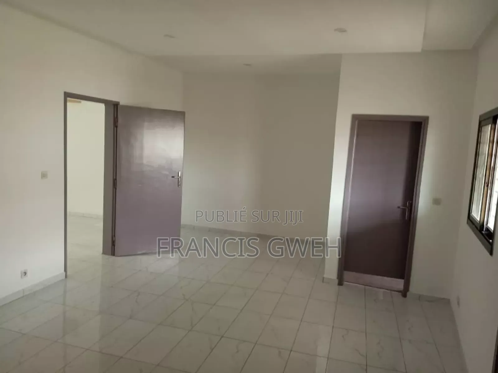 2chbre Duplex dans Francis Gweh, Cocody à Louer