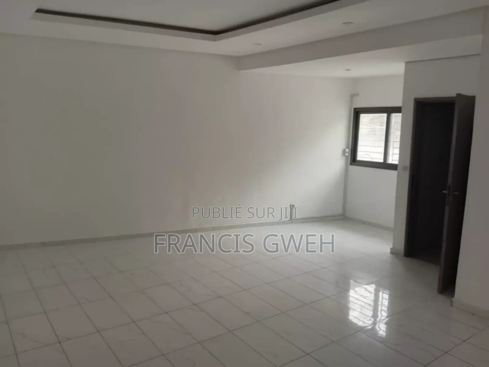 2chbre Duplex dans Francis Gweh, Cocody à Louer