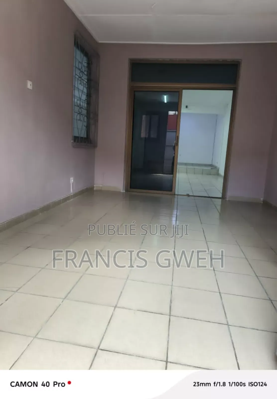 3chbre Villa dans Francis Gweh, Cocody à Louer
