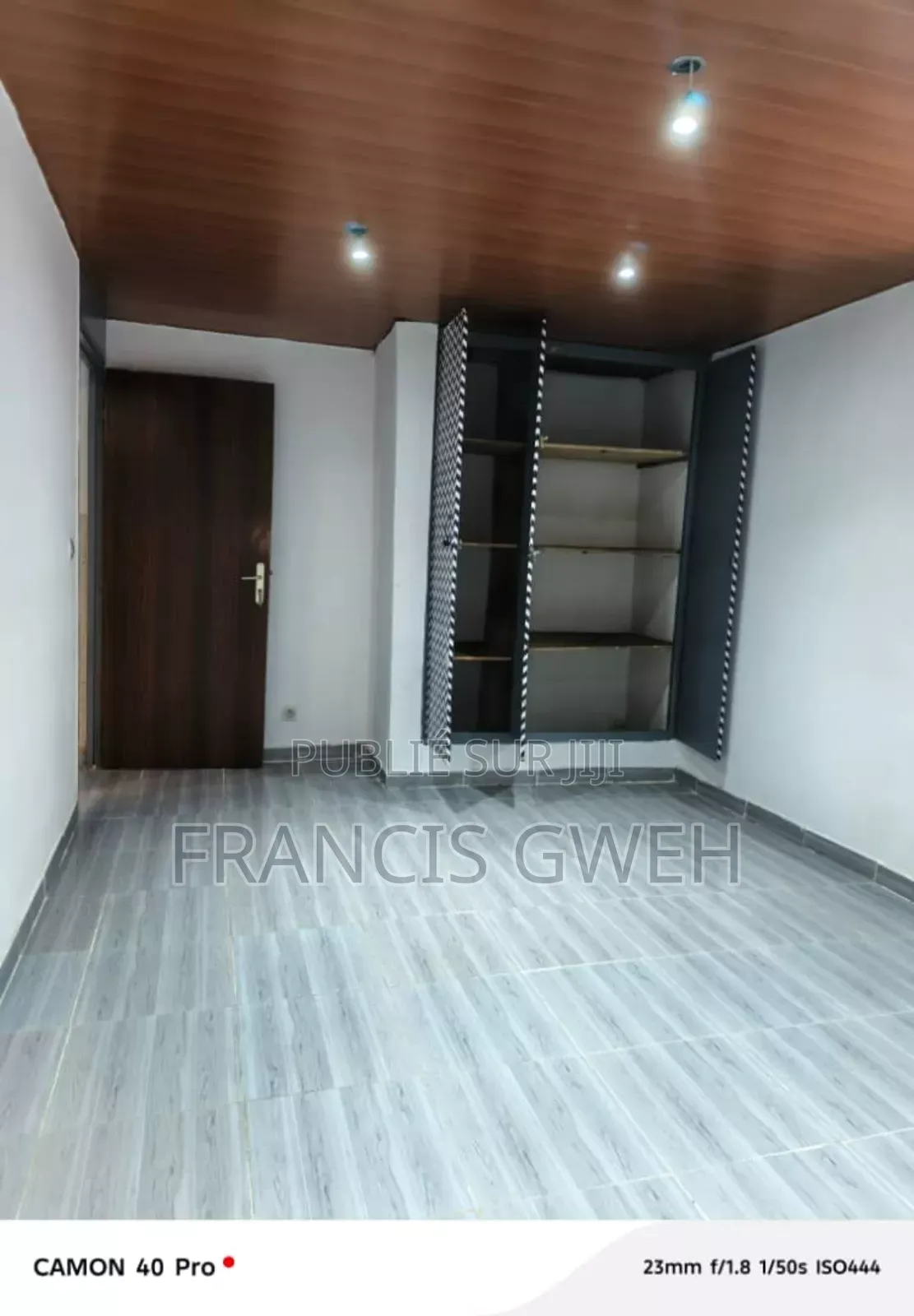 3chbre Villa dans Francis Gweh, Cocody à Louer