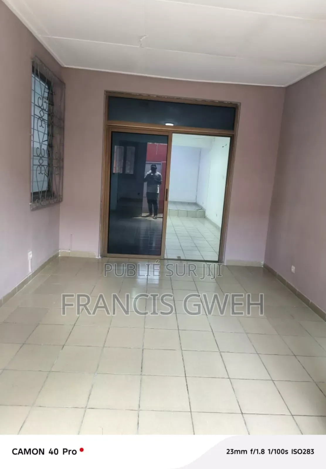 3chbre Villa dans Francis Gweh, Cocody à Louer